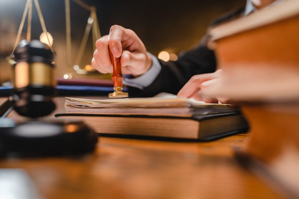 Machine Learning für die Bearbeitung gerichtlicher Zustellungen | Lexemo